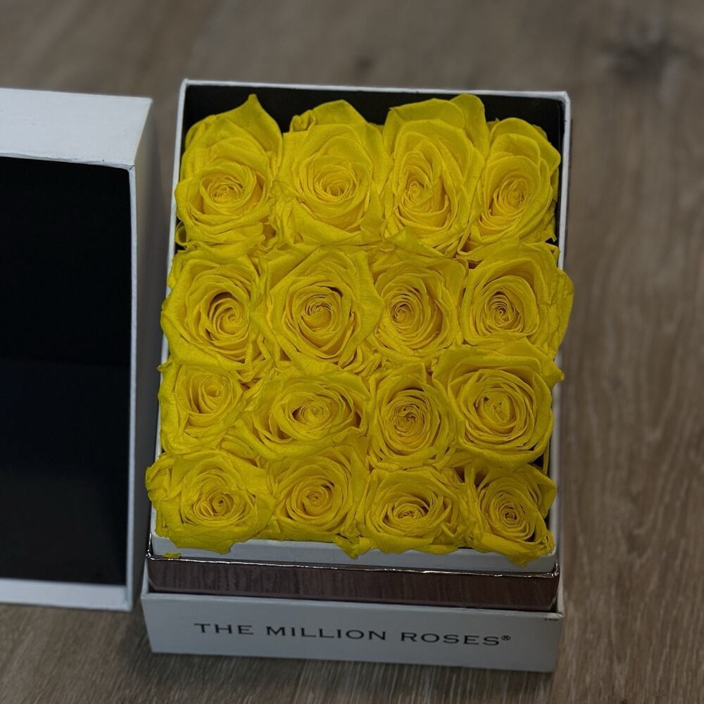 The Million Roses | Yellow Roses | Squar White Box | Dozen FOREVER ROSES - Picture 3 of 11